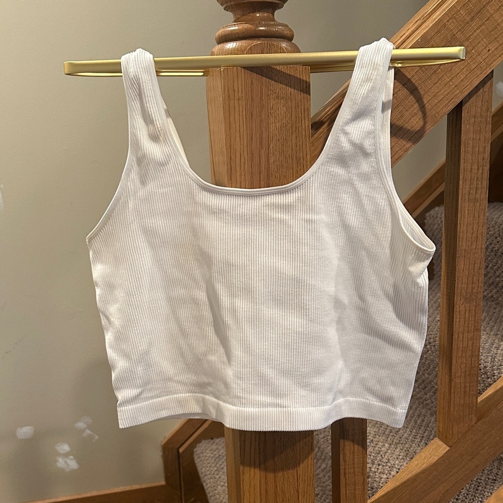 GAP White Ribbed Cropped Tank